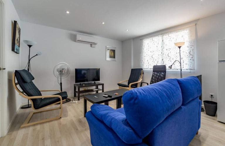 Malvarossa apartment near beach - B&B Valencia