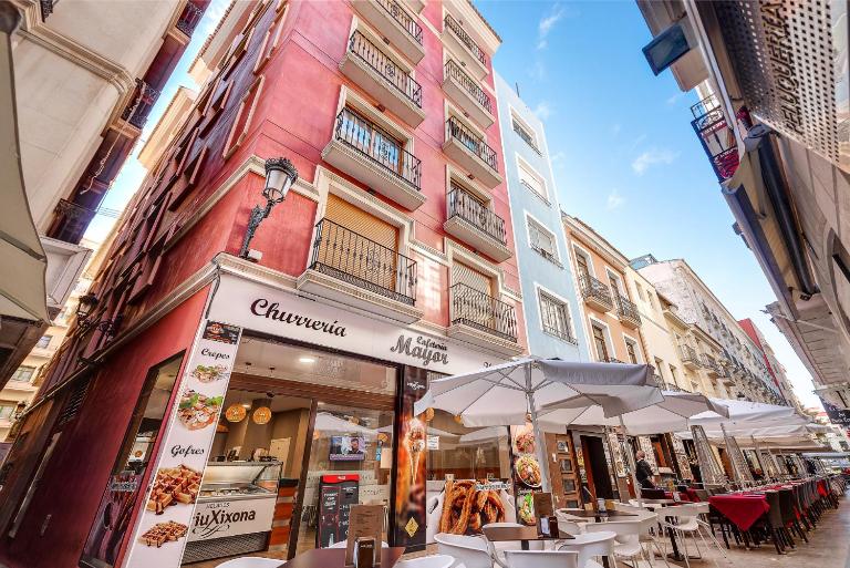 Apartamentos Globus by Be Alicante - B&B Alicante