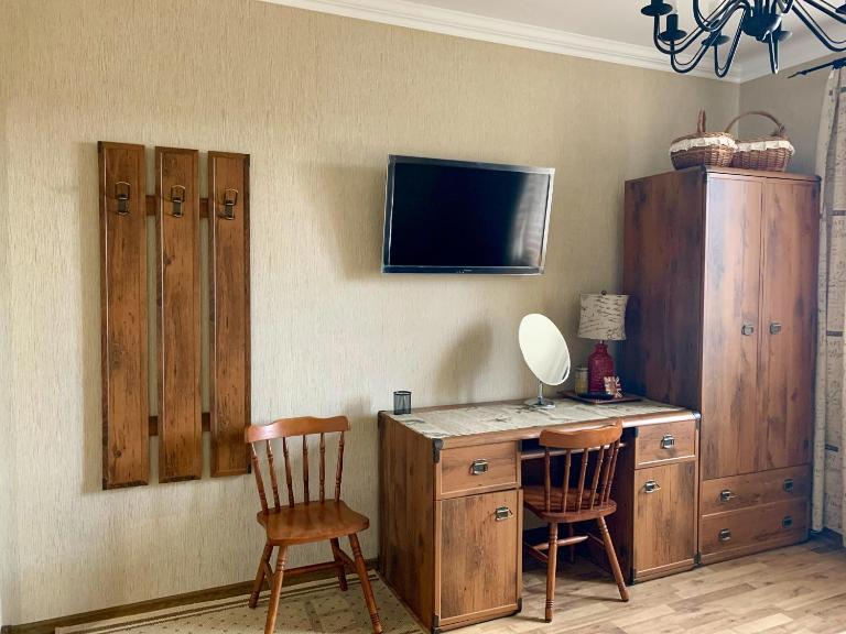 Апартаменти на Довбуша - Bed and Breakfast Truskavets