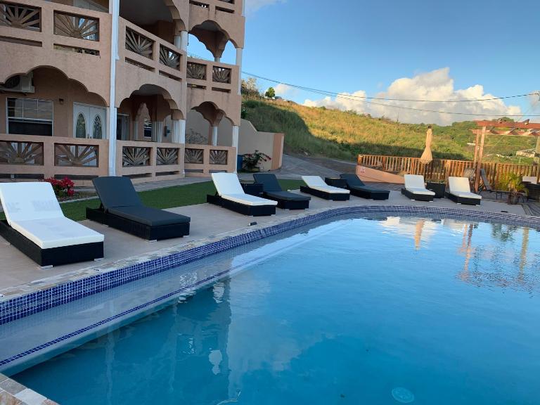 La Heliconia & Day Spa - B&B St. George's