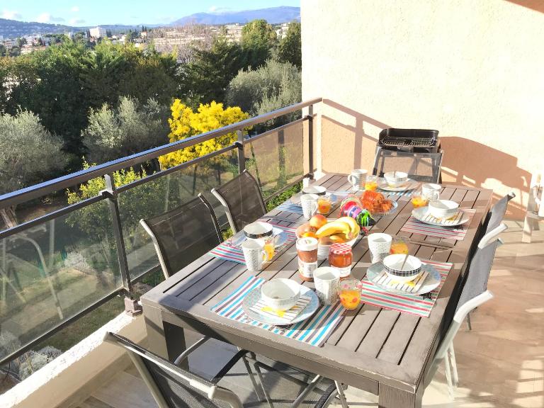 Appartement 3 pieces, refait a neuf, haut standing, piscine, mer a pieds - B&B Antibes