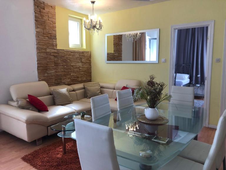 Apartman Toni - B&B Macarsca