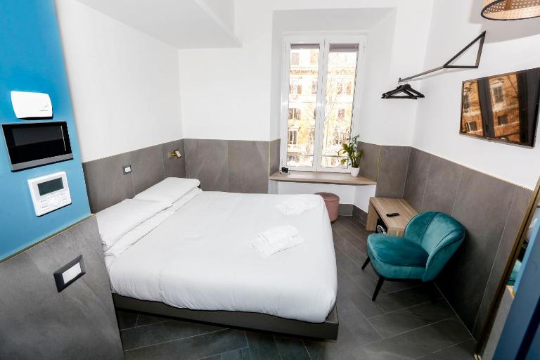 Ottaviano Smart Rooms - Bed and Breakfast Rome