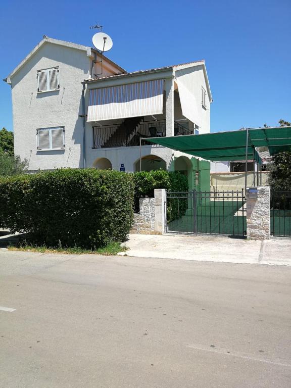 Apartments Ljubica - B&B Biograd na Moru