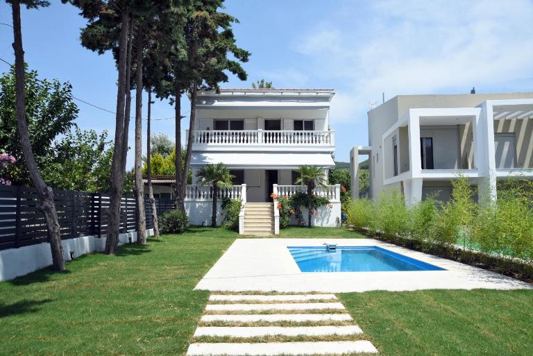 Divine Villa - B&B Toroni