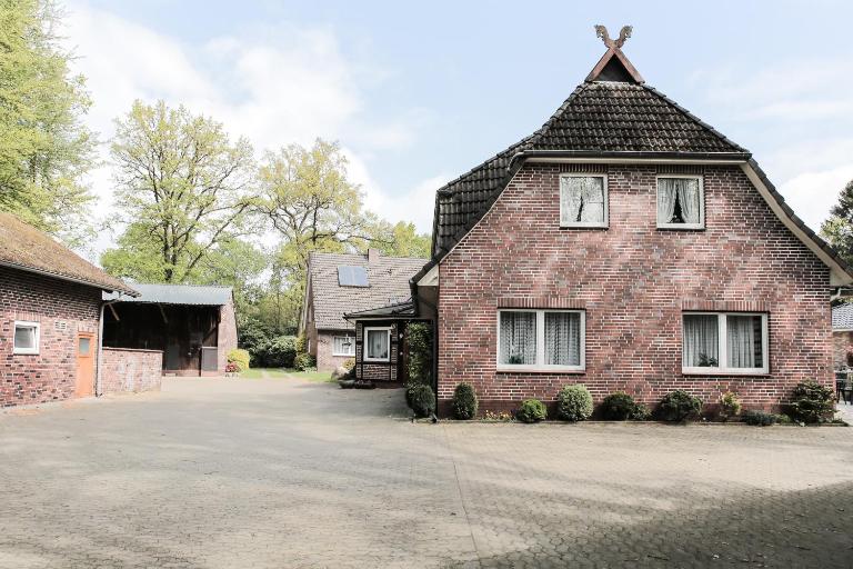 Ferienwohnungen Eichenhof - B&B Schneverdingen