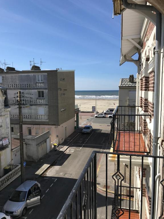 Appartement à 30 m de la plage - balcon - proche Centre - WIFI -Le Cérès 3 - Ferienwohnung Berck