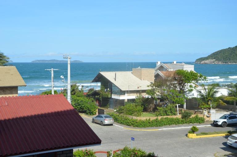 Belíssimo Apto 2 Suítes a 50 metros do mar em Bombinhas SC - Ferienwohnung Bombinhas