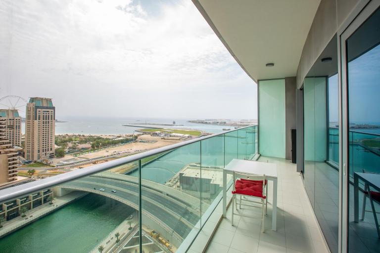 Ultra modern 1BD in Damac Heights Marina - B&B Dubái