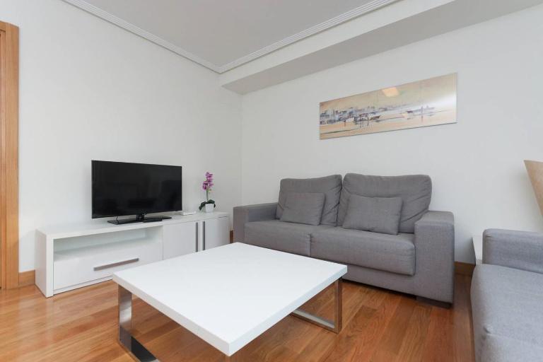 Ulia Apartments- Garden Boutique & 1 Free Parking Space - B&B Donostia / San Sebastian