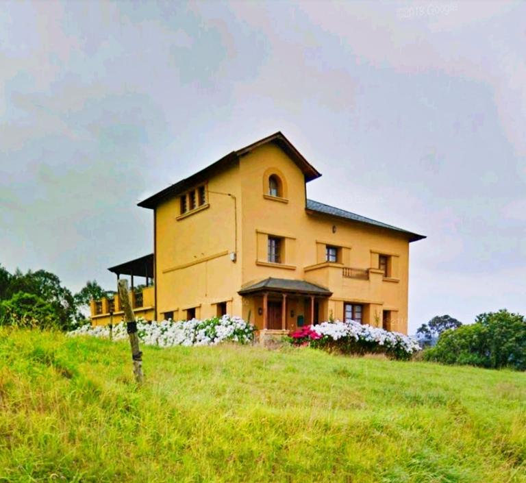 Casona rural en la costa asturiana - B&B Querúas