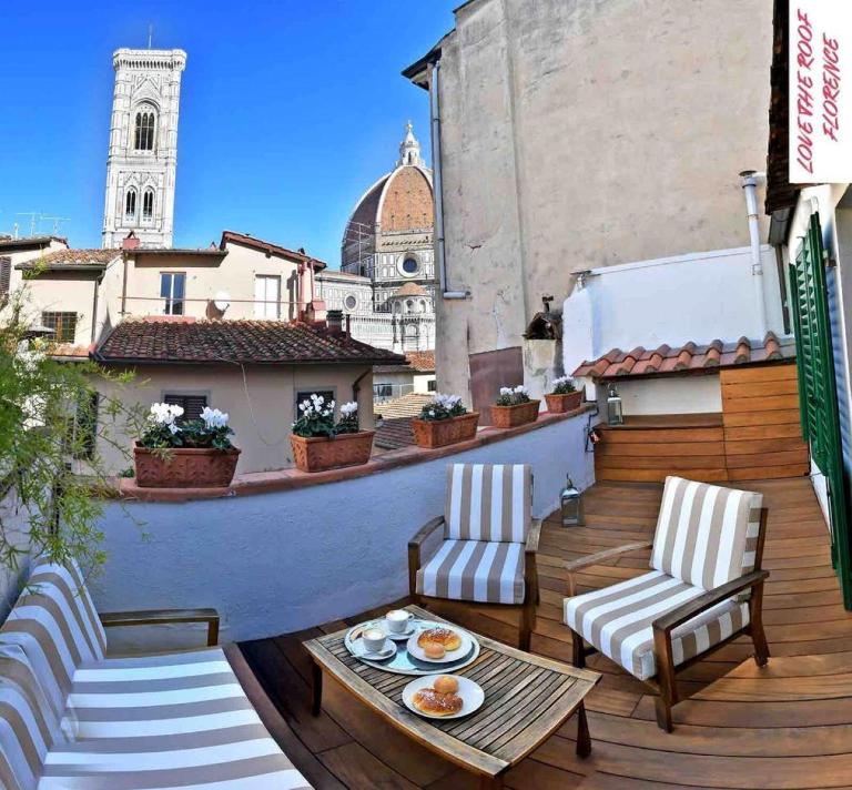 Love The Roof Duomo View Terrace - Bed and Breakfast Florence