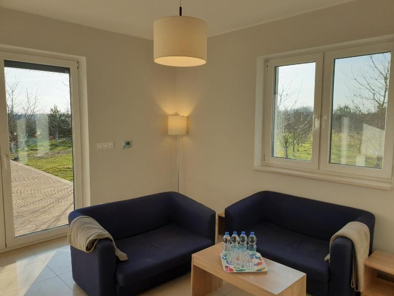 Apartament w zieleni do wynajęcia blisko jeziora - B&B Środa Wielkopolska