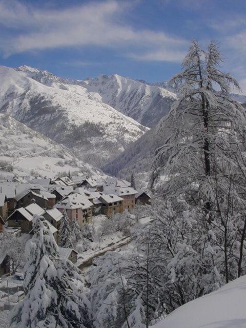 Gîtes du Presbytère - B&B Saint-Dalmas-le-Selvage