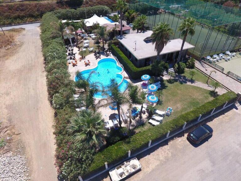 Il Geranio - Resort & Suites - B&B Acquedolci