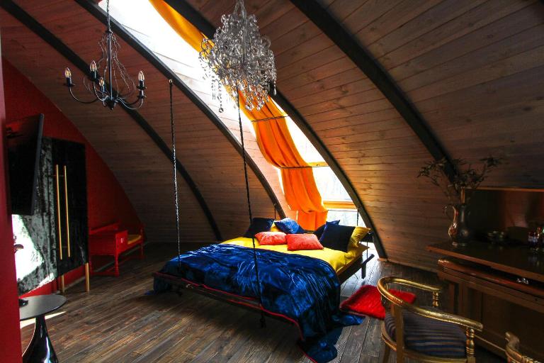 Kupolmāja Ārpus laika - Domehouse in the forest - B&B Tīnūži
