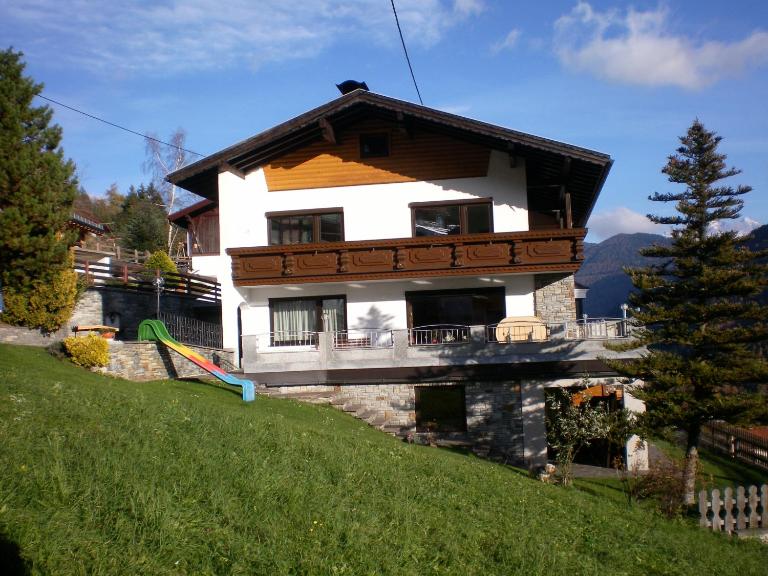 Haus Bergfried - B&B Trins