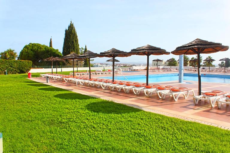Cozy and Stylish Studio Apt - just 800m from the beach - B&B Albufeira