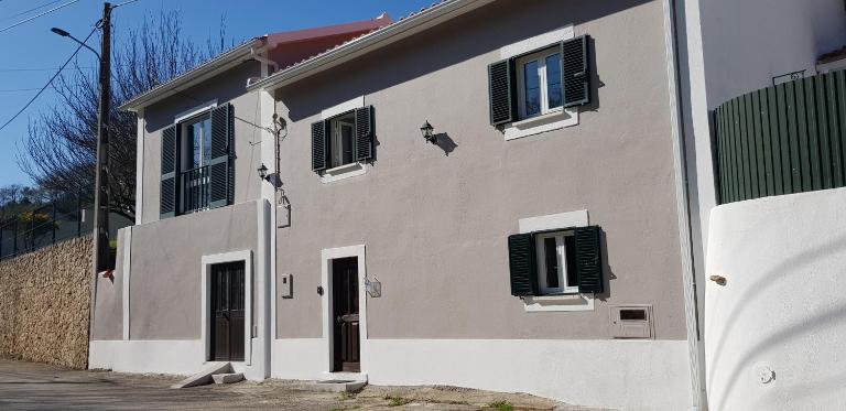 AL - HaoleGuestHouse - Bed and Breakfast Sobral de Monte Agraço