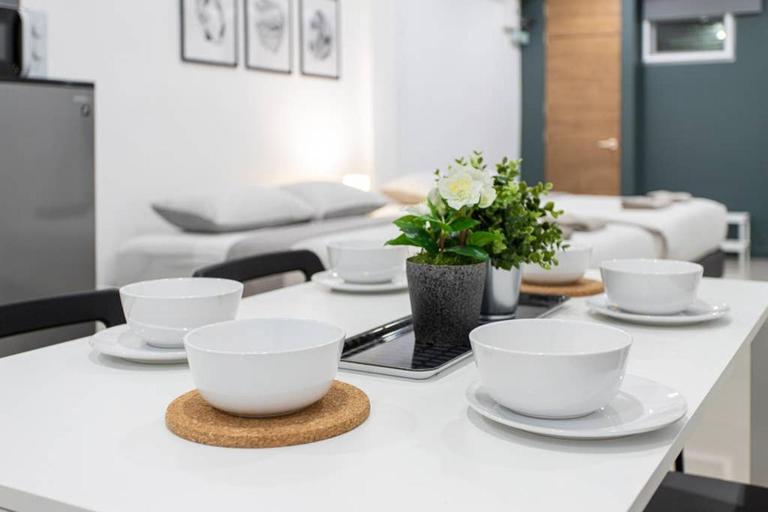 P1 Silom Pan large room full kitchen WIFI 4-6pax - Ferienwohnung Bangkok