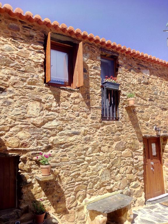 REFÚGIO DO RAPOSO/CASA DENEB (CC) - B&B Montes da Senhora