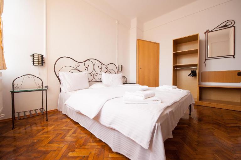 Pensiunea Tranzit - Ferienwohnung Sathmar