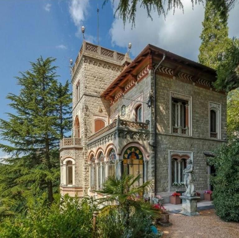Il Parco e gli Affreschi - Bed and Breakfast Varese