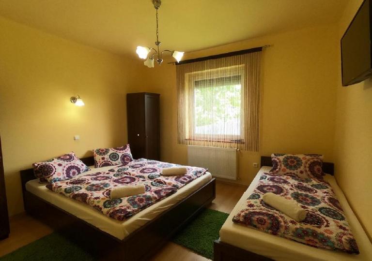 Pandora Pool Apartman - Chambres d'hôtes Hajdúszoboszló