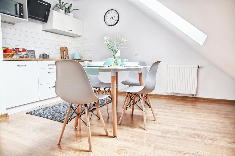 Apartament Miętowy z 2 sypialniami i miejscem parkingowym - Bed and Breakfast Kielce