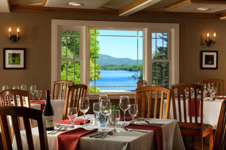 Inn at Pleasant Lake - B&B New London
