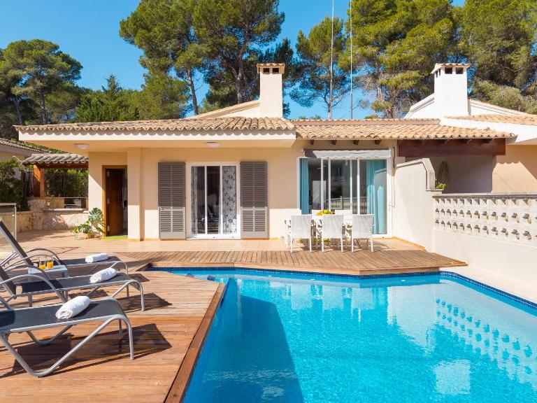 Villa romani - B&B Can Picafort