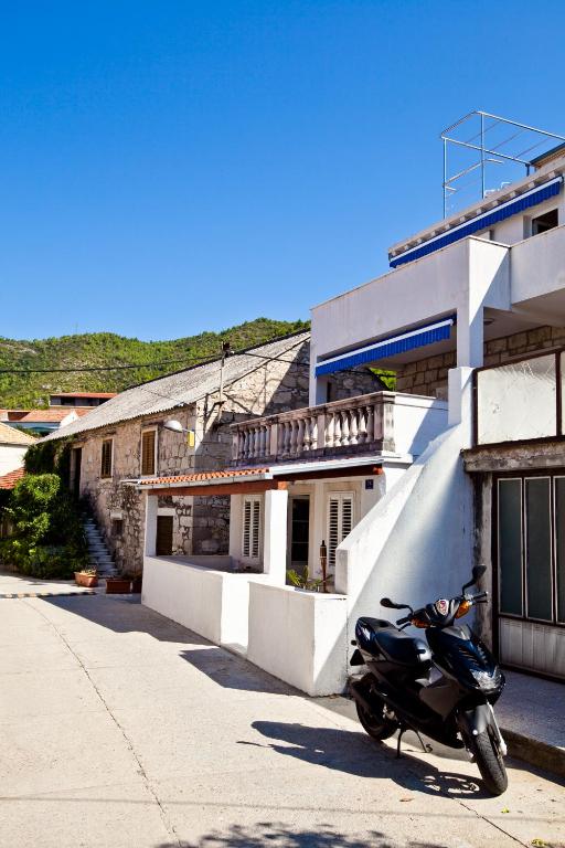 Accommodation Family Magazin - B&B Žuljana