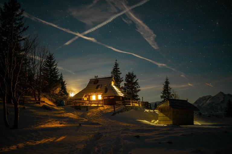 Chalet Tisa Velika Planina - Chambres d'hôtes Stahovica
