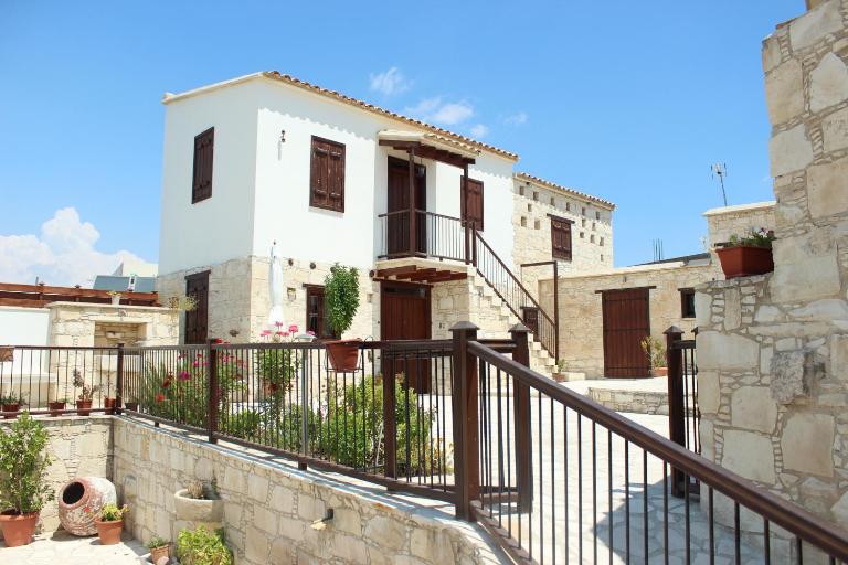 Olympia Traditional Houses - Bed and Breakfast Lýmpia