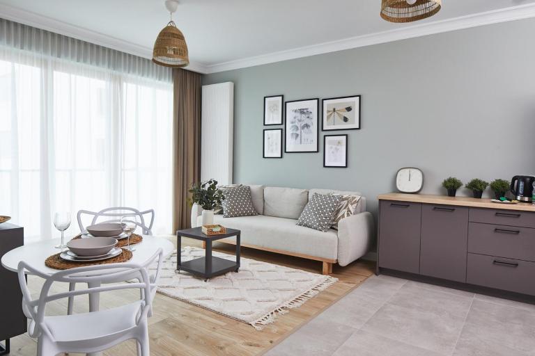 Metro Imielin Apartments by BookingHost - Bed and Breakfast Warschau
