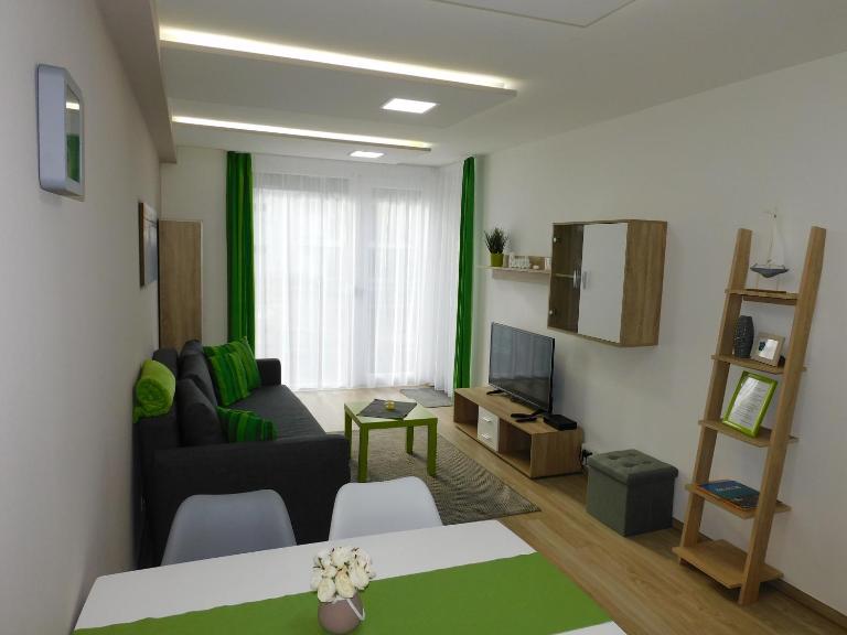 Katamaran - B&B Siófok