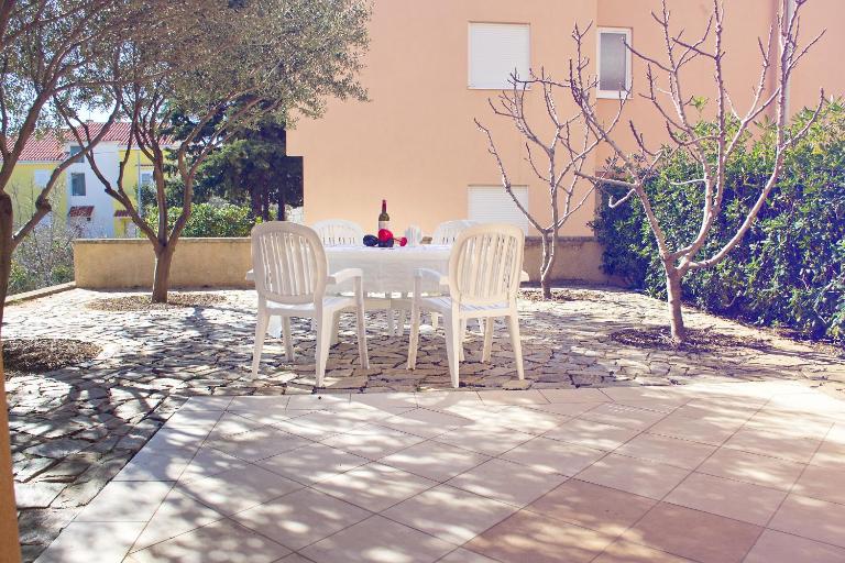 Apartment Olive Garden - B&B Novalja