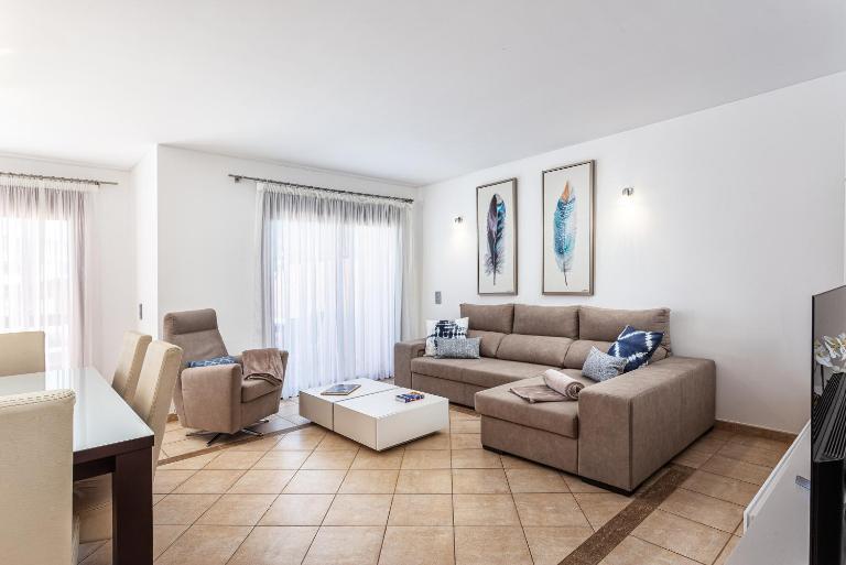 Villa Simone by Intiholidays - B&B Quarteira