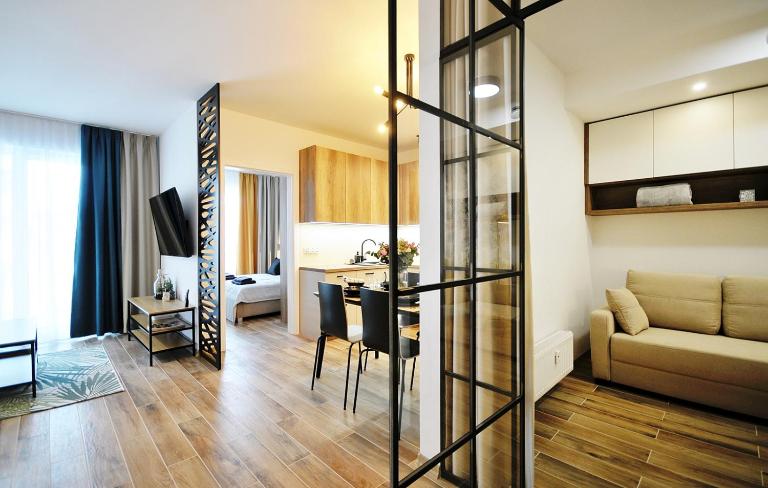 Apartament Za Świerkami 6 osób , 3 pokoje - Chambres d'hôtes Kołobrzeg