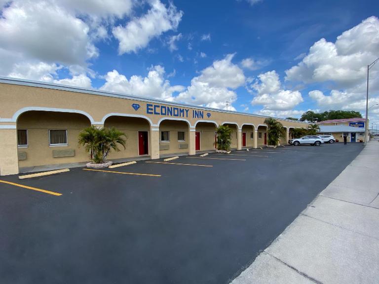 Economy Inn - B&B Arcadia