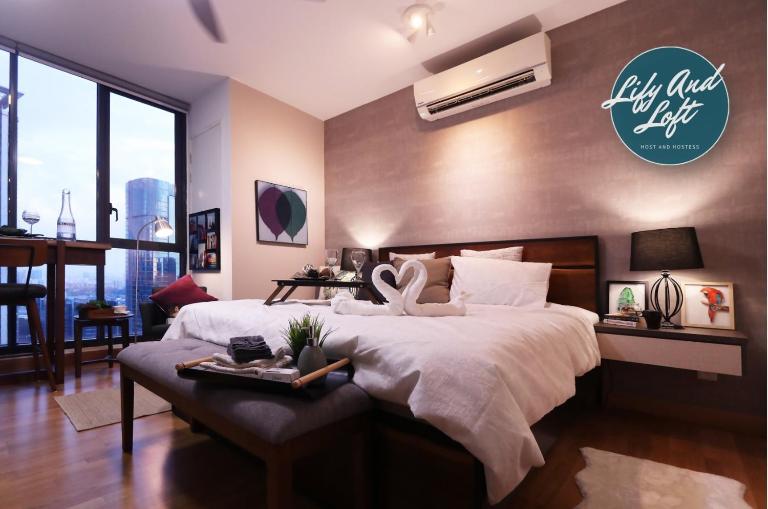 Lily and Loft - KL Gateway Bangsar LRT, WIFI, Netflix - B&B Kuala Lumpur