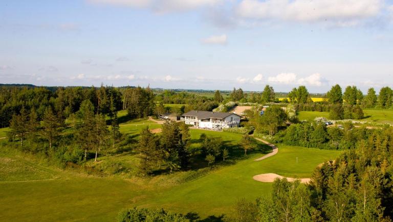 Hjarbæk Fjord Golfcenter - Ferienwohnung Skals