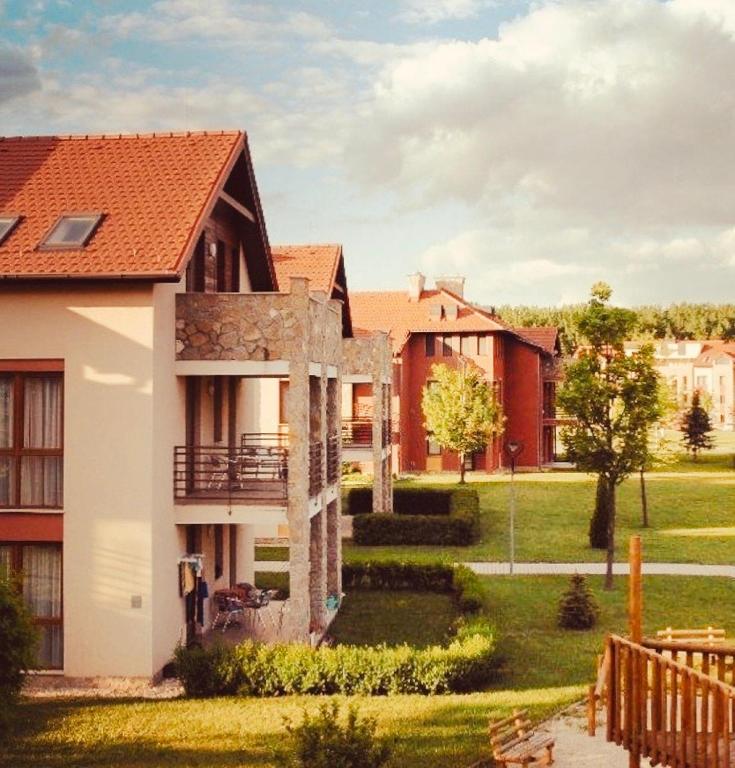 Birdland Apartman - B&B Bük