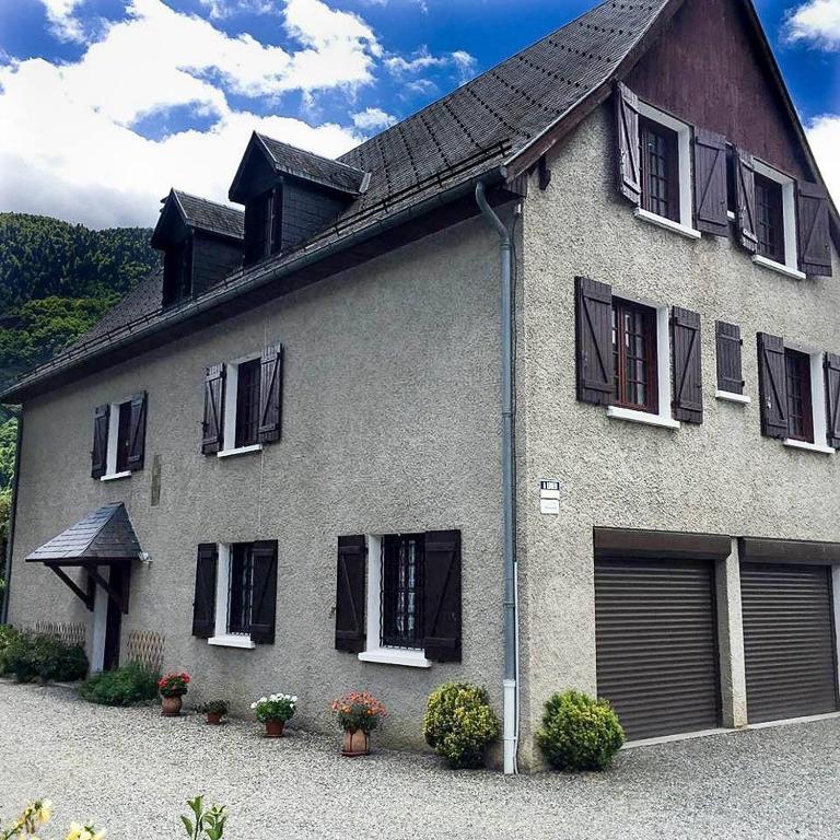Venasque Vue Apartment - B&B Saint-Mamet
