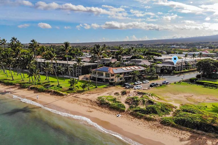 Kihei Garden Estates C-201 - Ocean Views, Split AC - Bed and Breakfast Kīhei