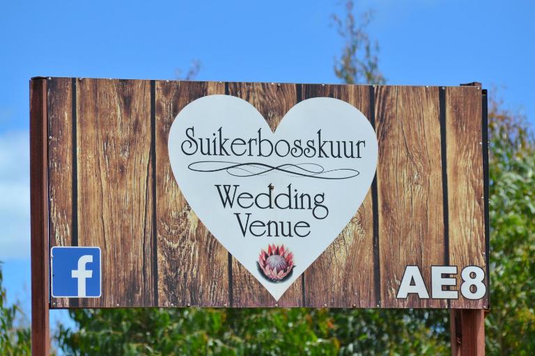 Suikerbosskuur Rondavel & Chalet - B&B eMvelo