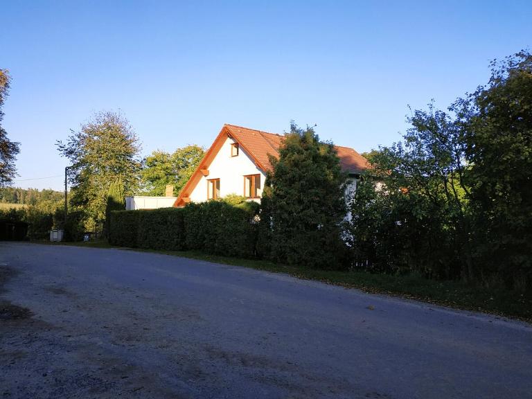 Ubytování Nad rybníkem Nová Říše - apartmán Západ - Bed and Breakfast Nová Říše