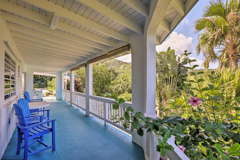 St Croix Home w/ Caribbean Views - 1 Mi to Beach - B&B La Vallee