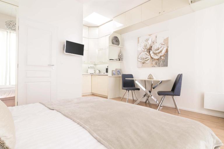 COZY&QUIET apartment with A/C in city centre - Chambres d'hôtes Prague