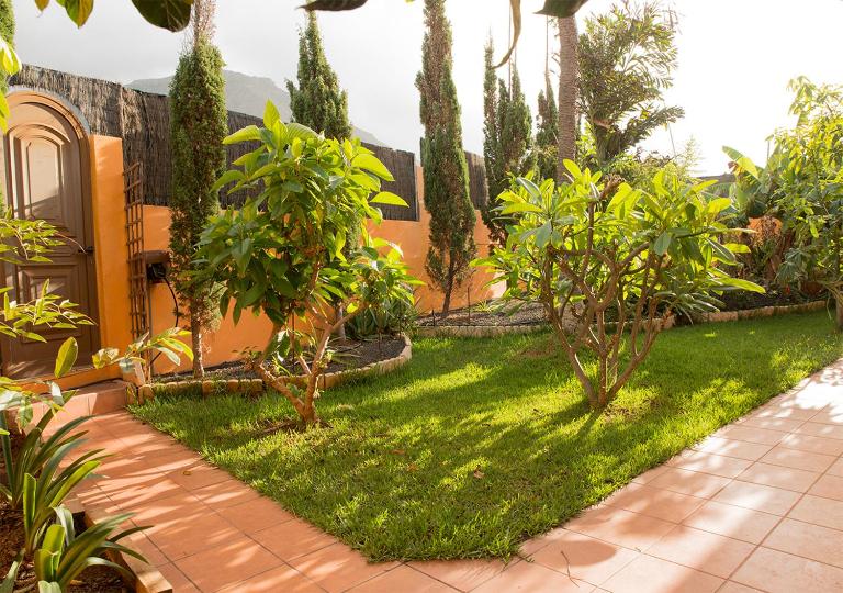 ENERGY GARDEN - Ferienwohnung Bajamar